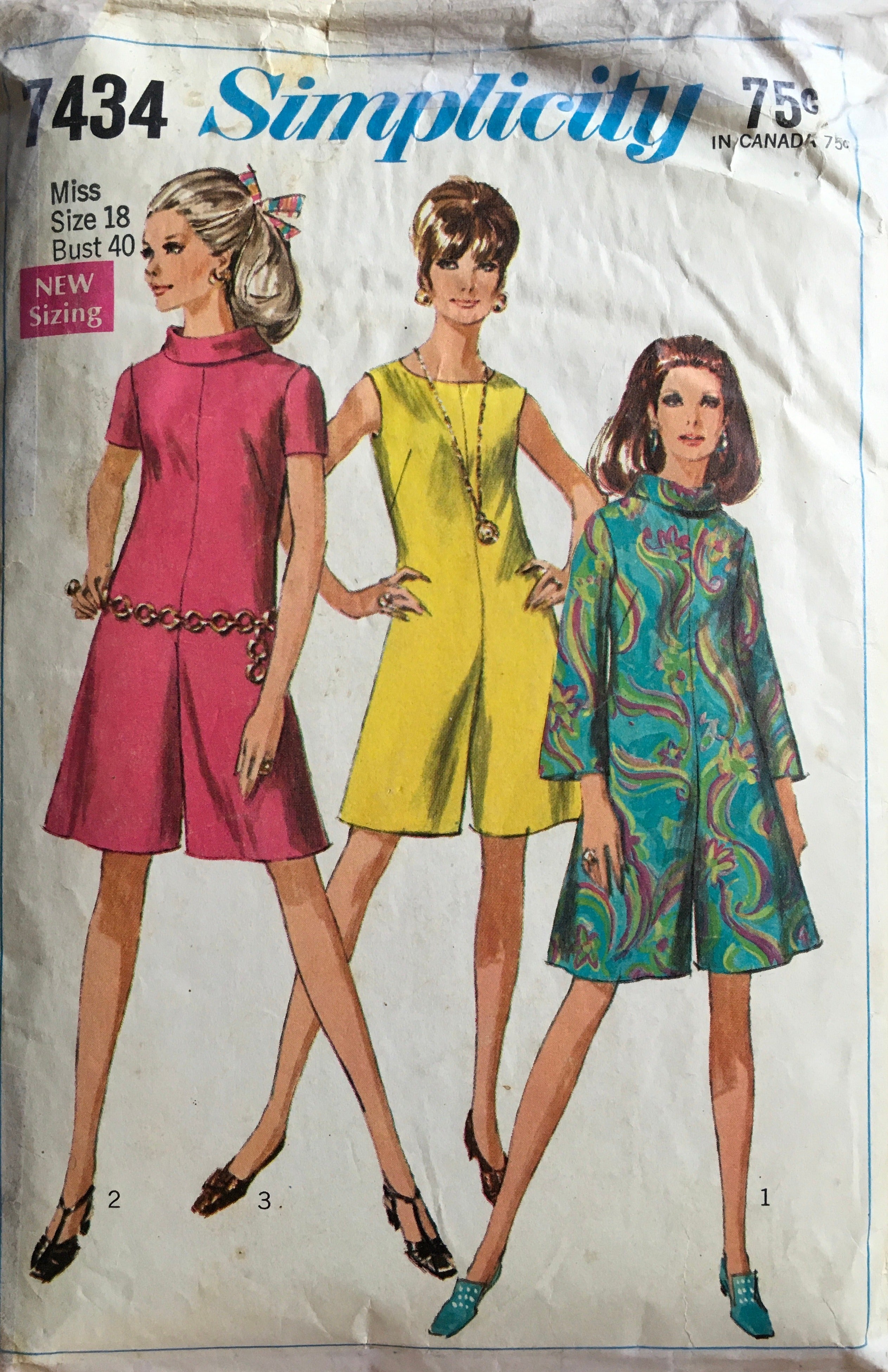 Simplicity 7434 Sewing Pattern (Vintage) CUT