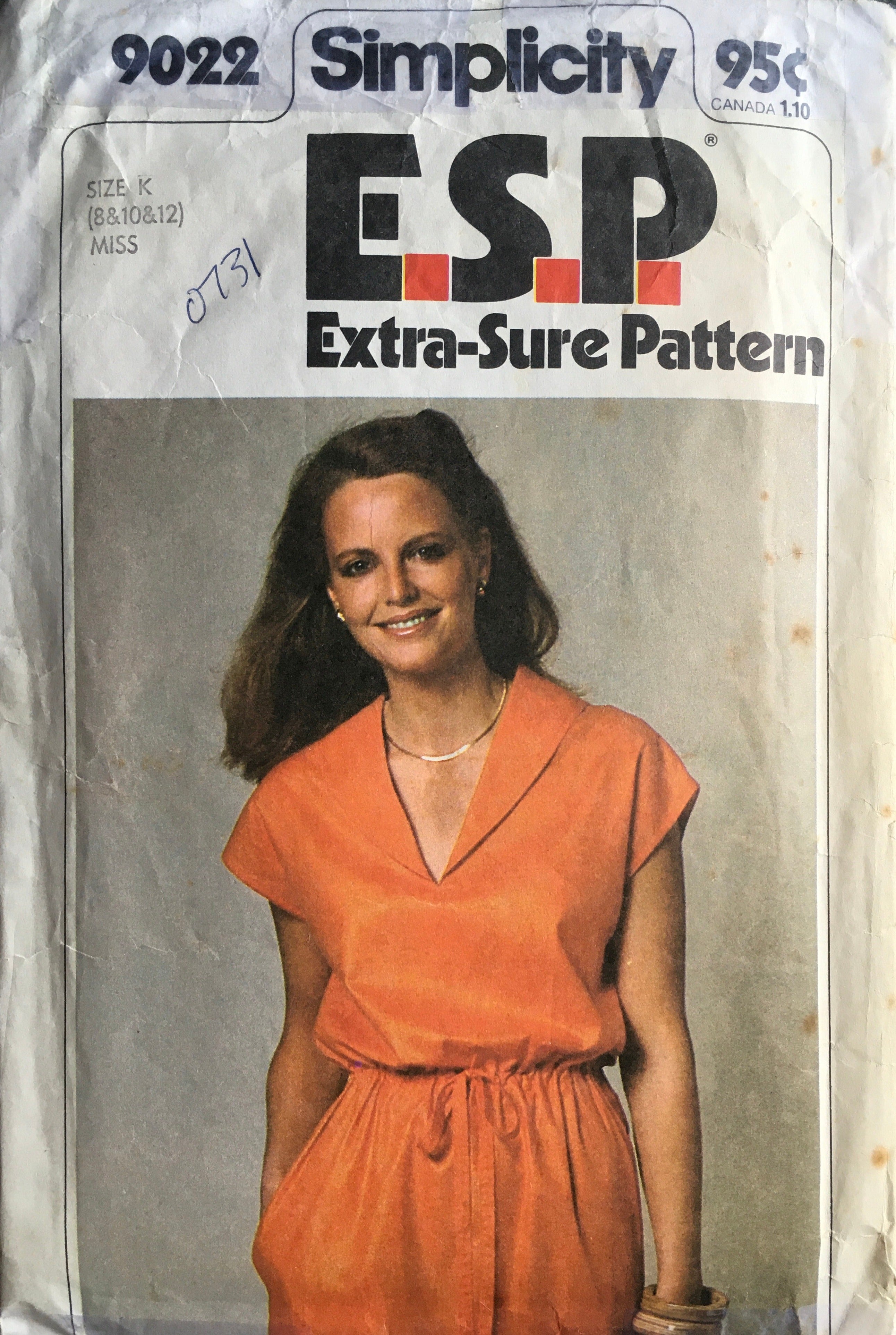 Simplicity 9022 Sewing Pattern (Vintage) CUT