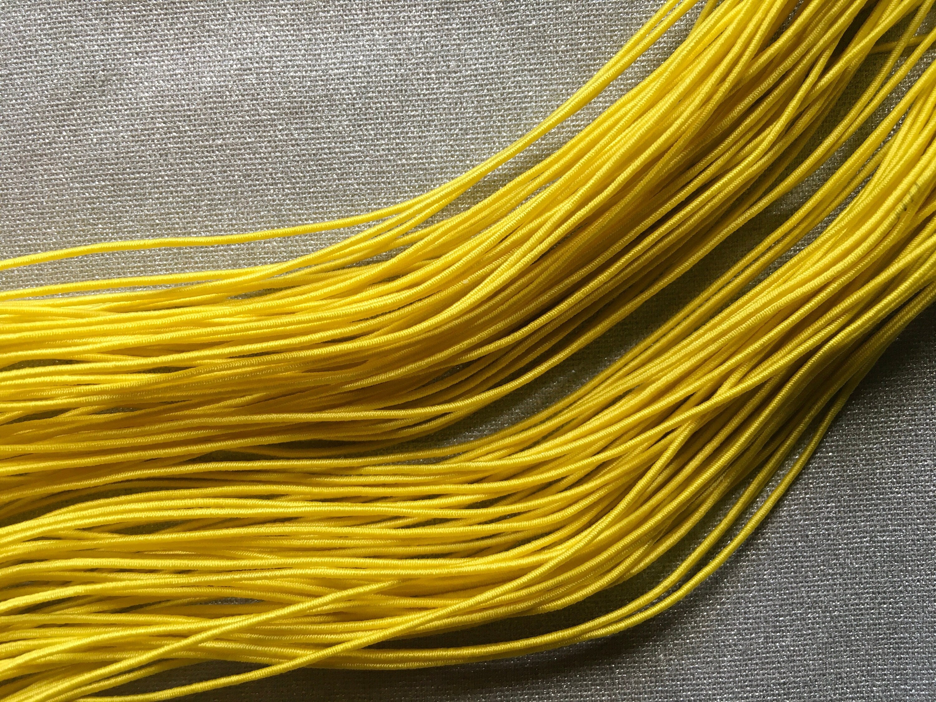 0.8-1mm Nylon Coated Round Elastic Stretch String/Cord (Yellow)