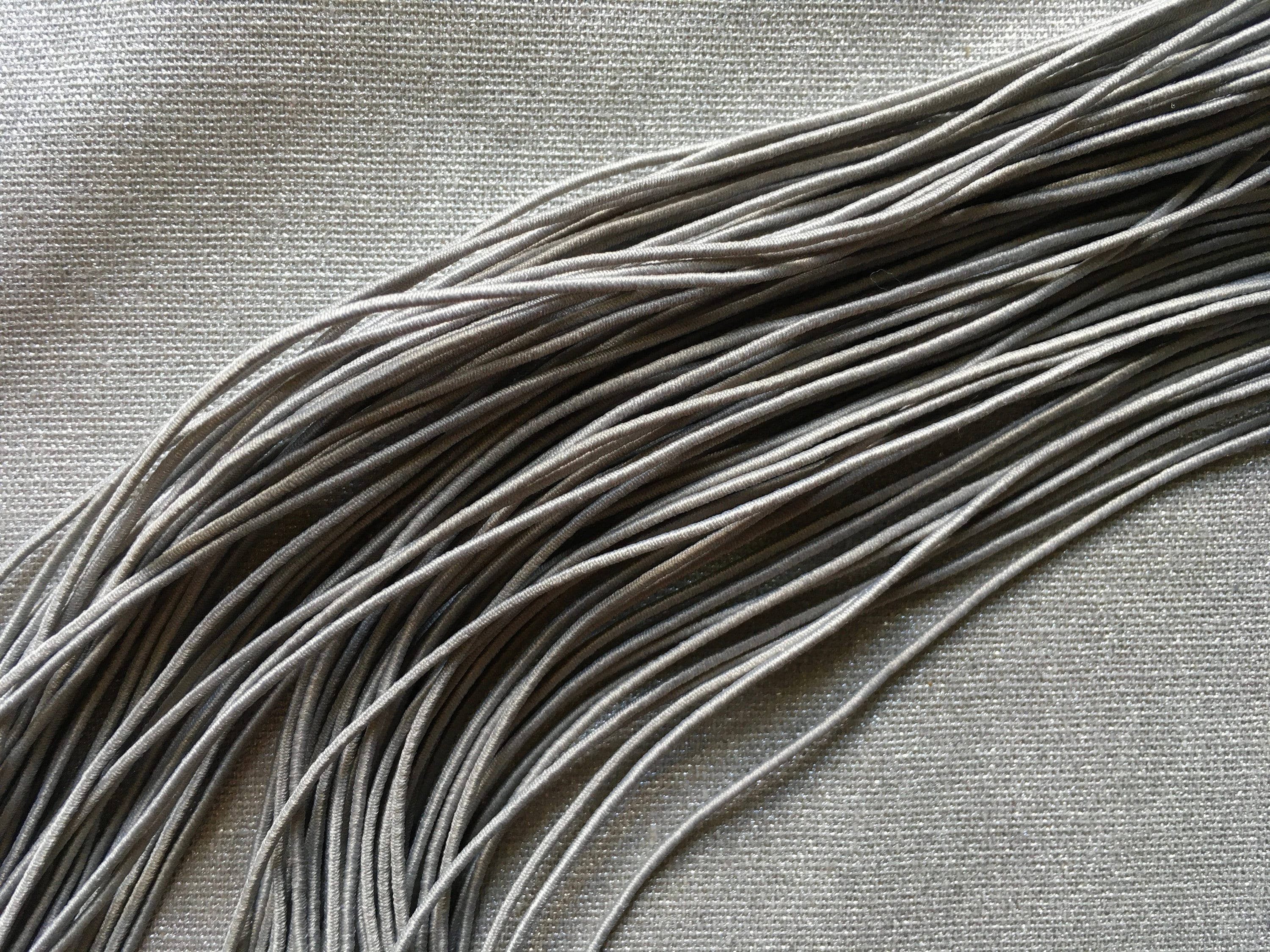 0.8-1mm Nylon Coated Round Elastic Stretch String/Cord (Gray)