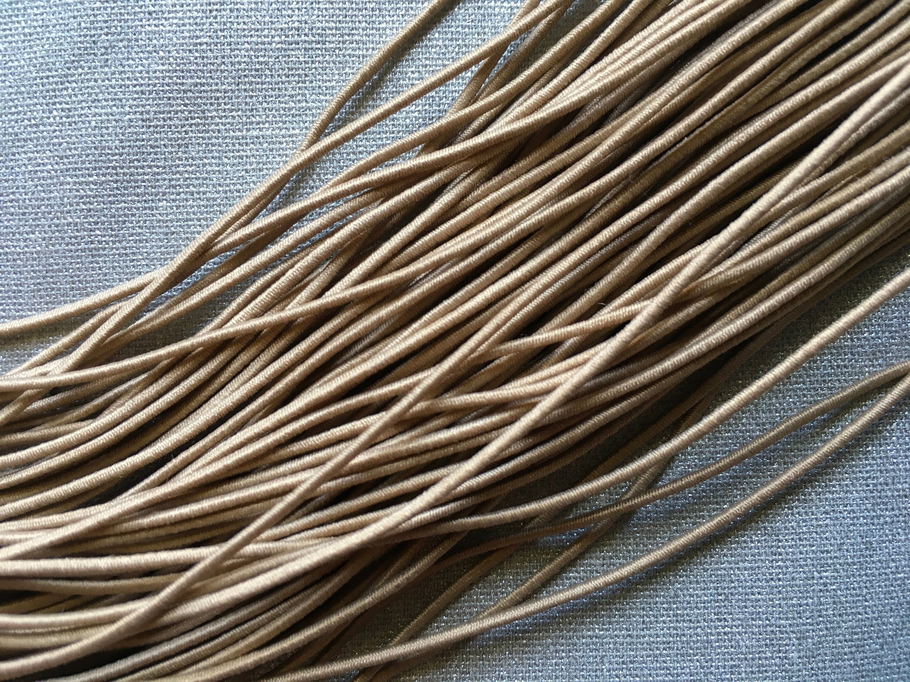 0.8-1mm Nylon Coated Round Elastic Stretch String/Cord (Khaki)