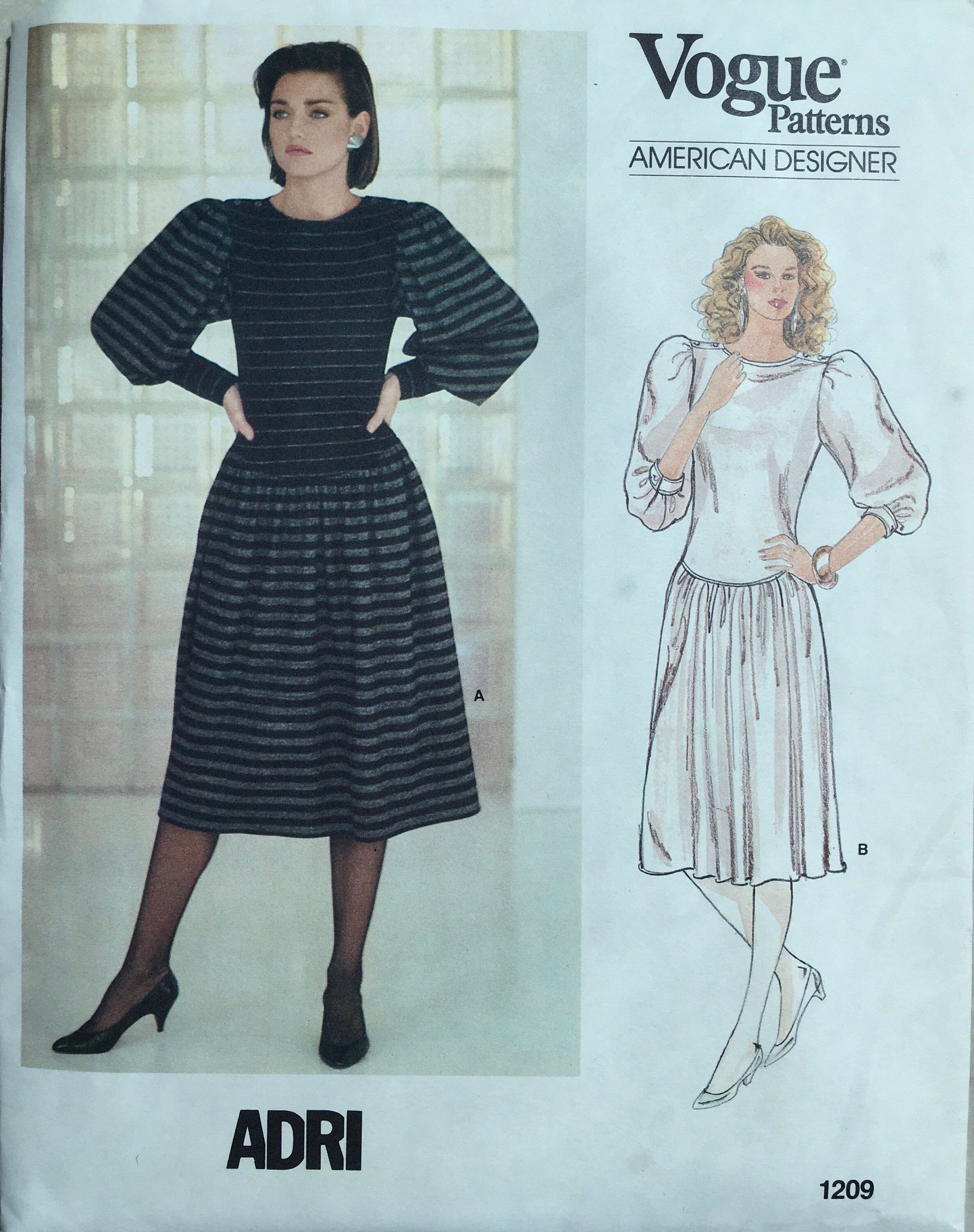 Vogue 1209 Sewing Pattern (Vintage) UNCUT