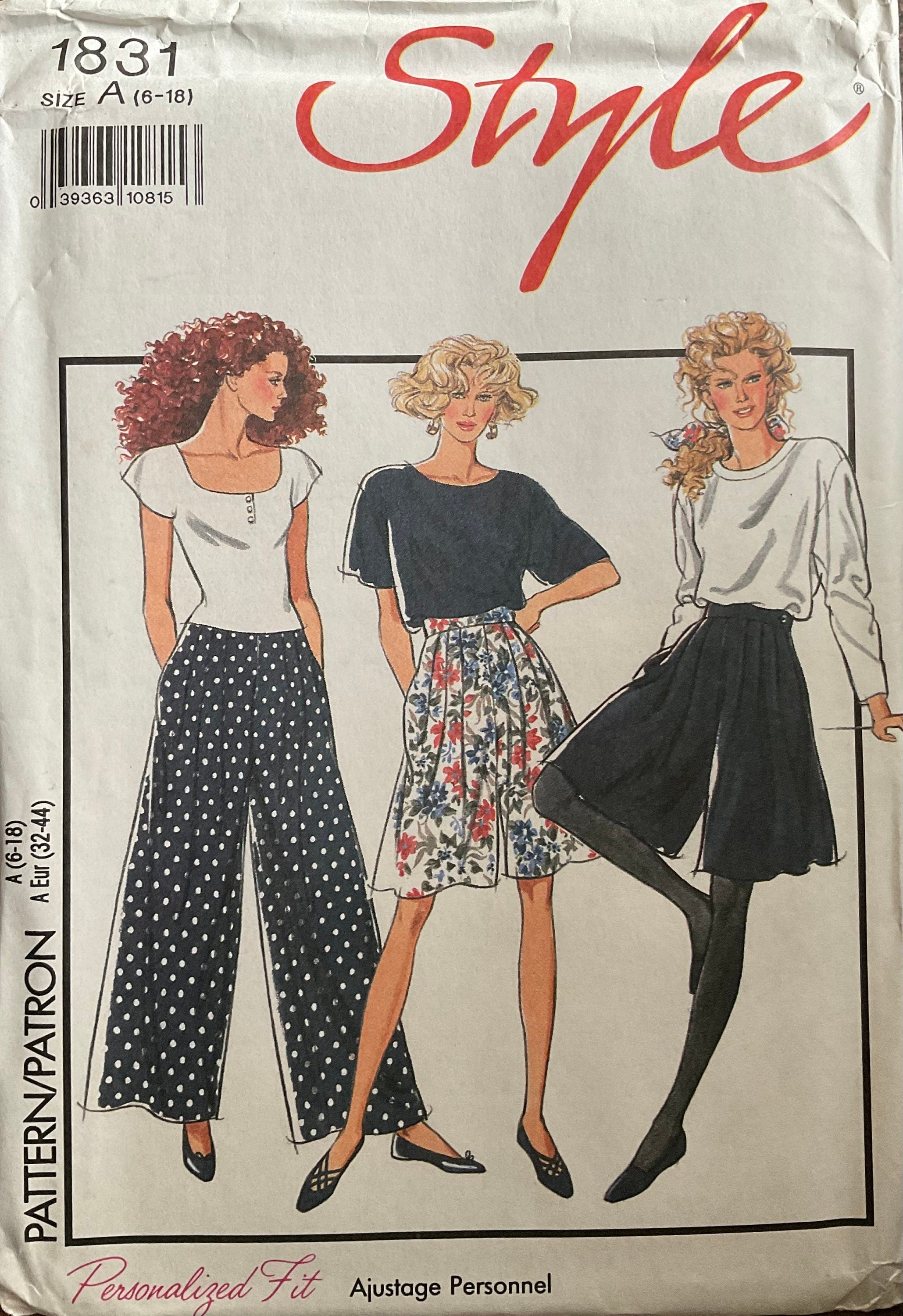 Style 1831 Sewing Pattern (Vintage) UNCUT