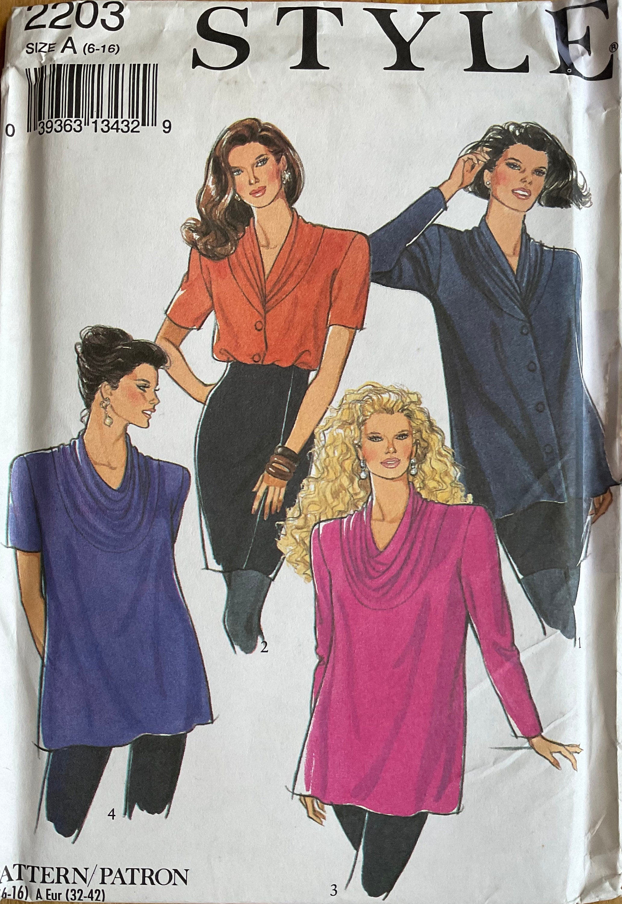 Style 2203 Sewing Pattern (Vintage) UNCUT