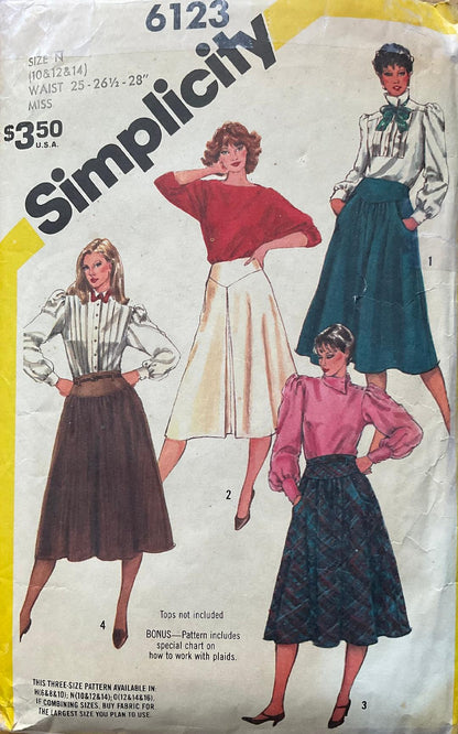 Simplicity 6123 Sewing Pattern (Vintage) CUT