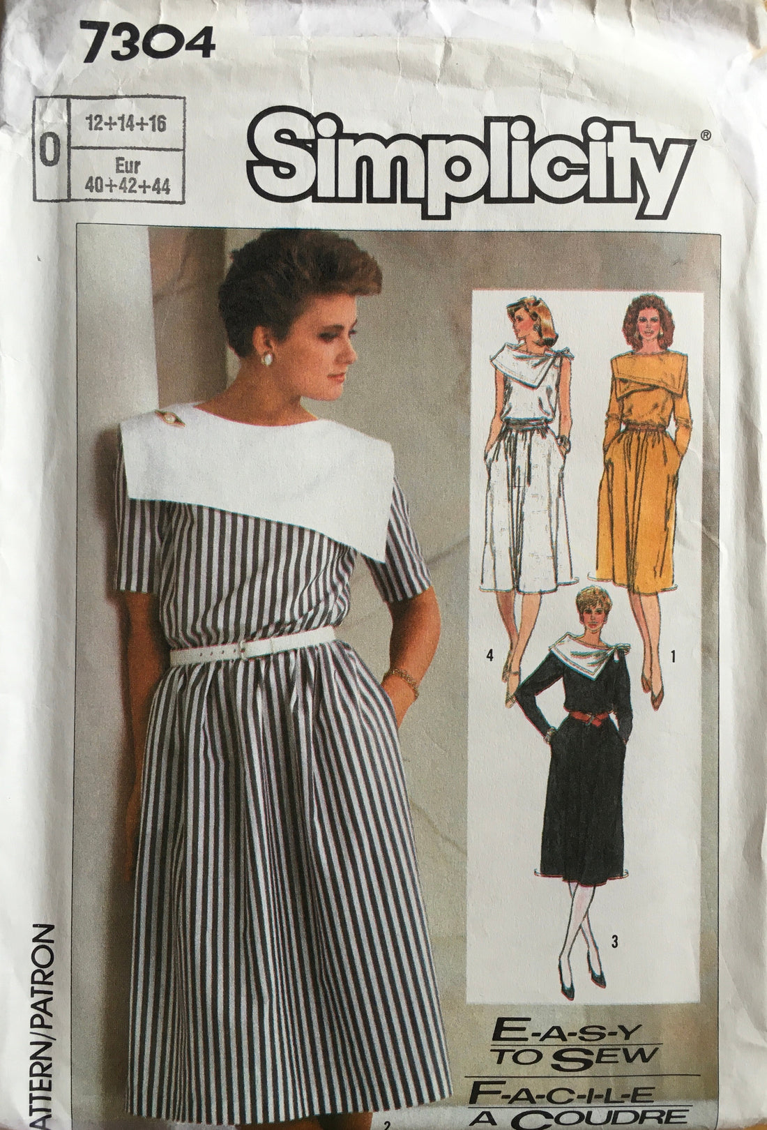 Simplicity 7304 Sewing Pattern (Vintage) UNCUT/CUT
