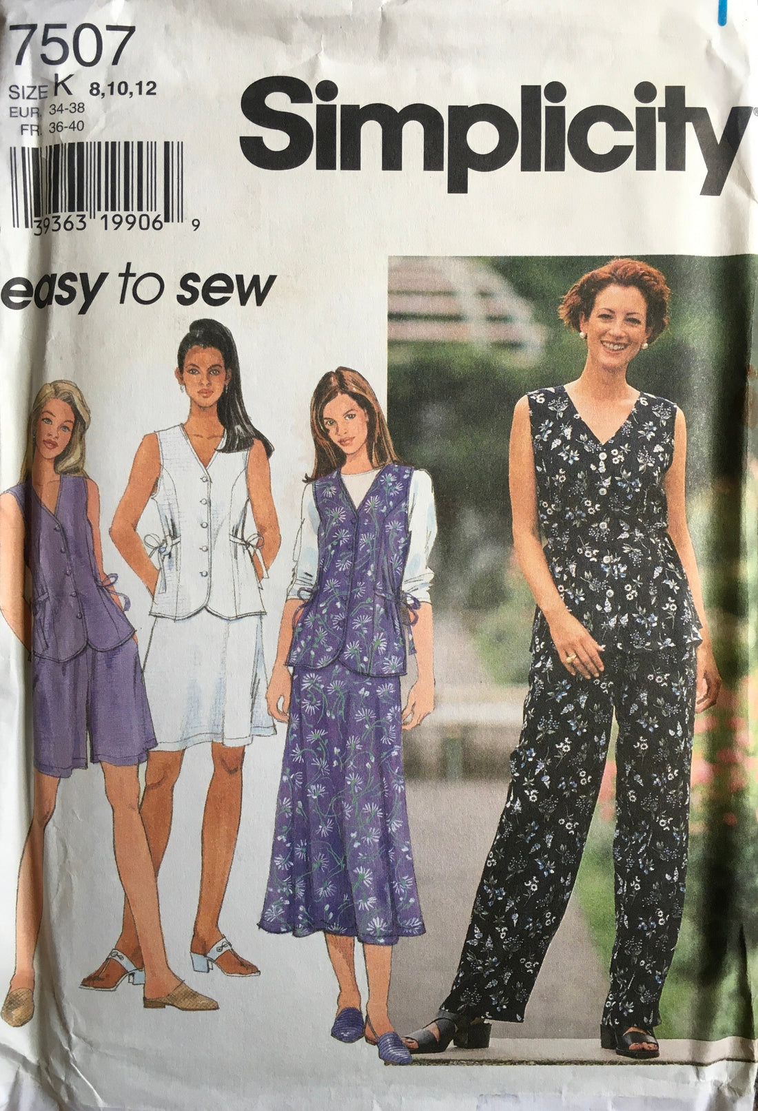 Simplicity 7507 Sewing Pattern (Vintage) UNCUT