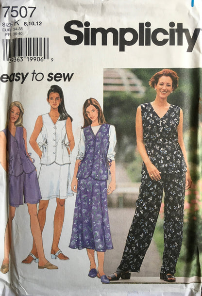 Simplicity 7507 Sewing Pattern (Vintage) UNCUT