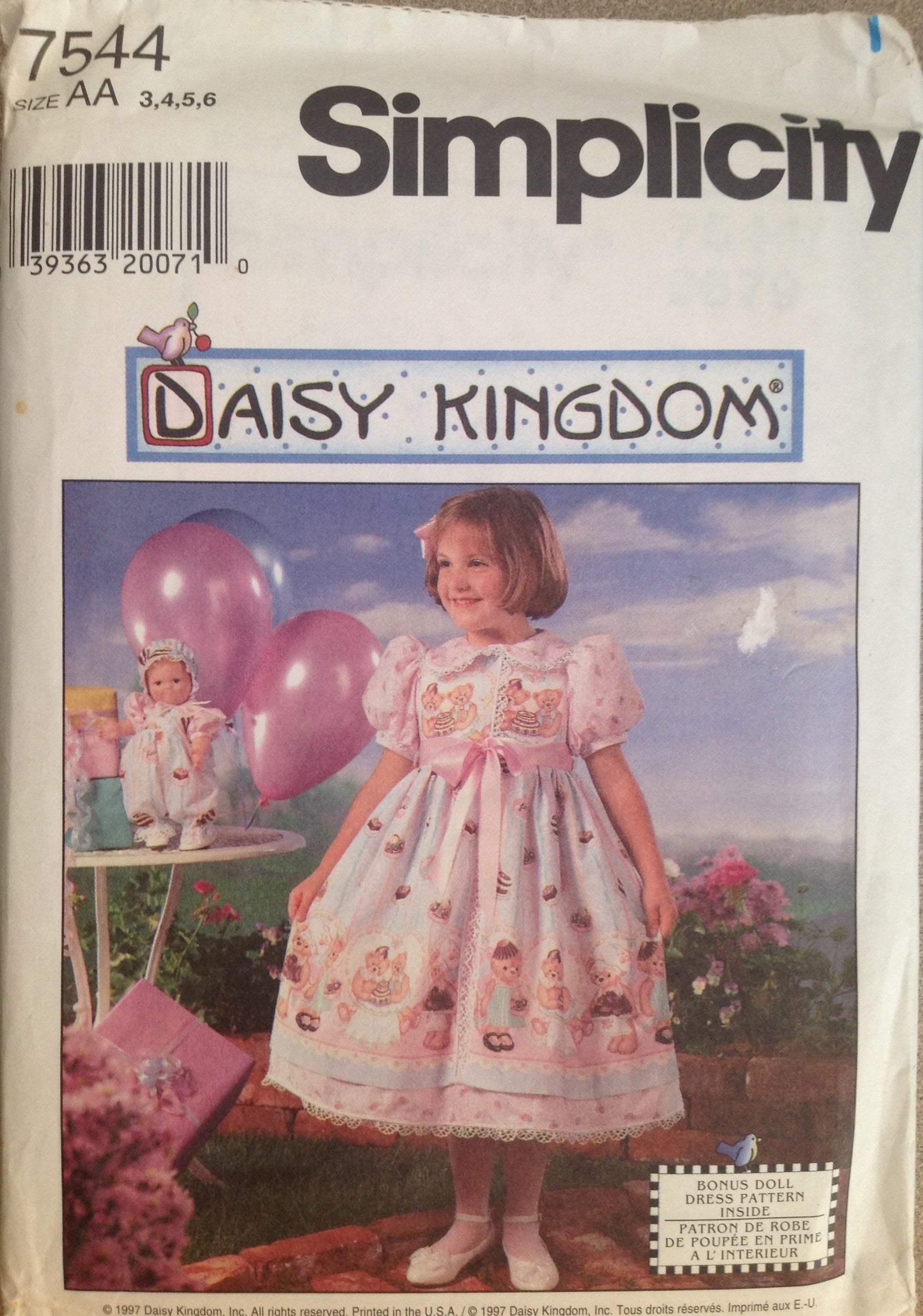 Simplicity 7544 Sewing Pattern (Vintage) UNCUT