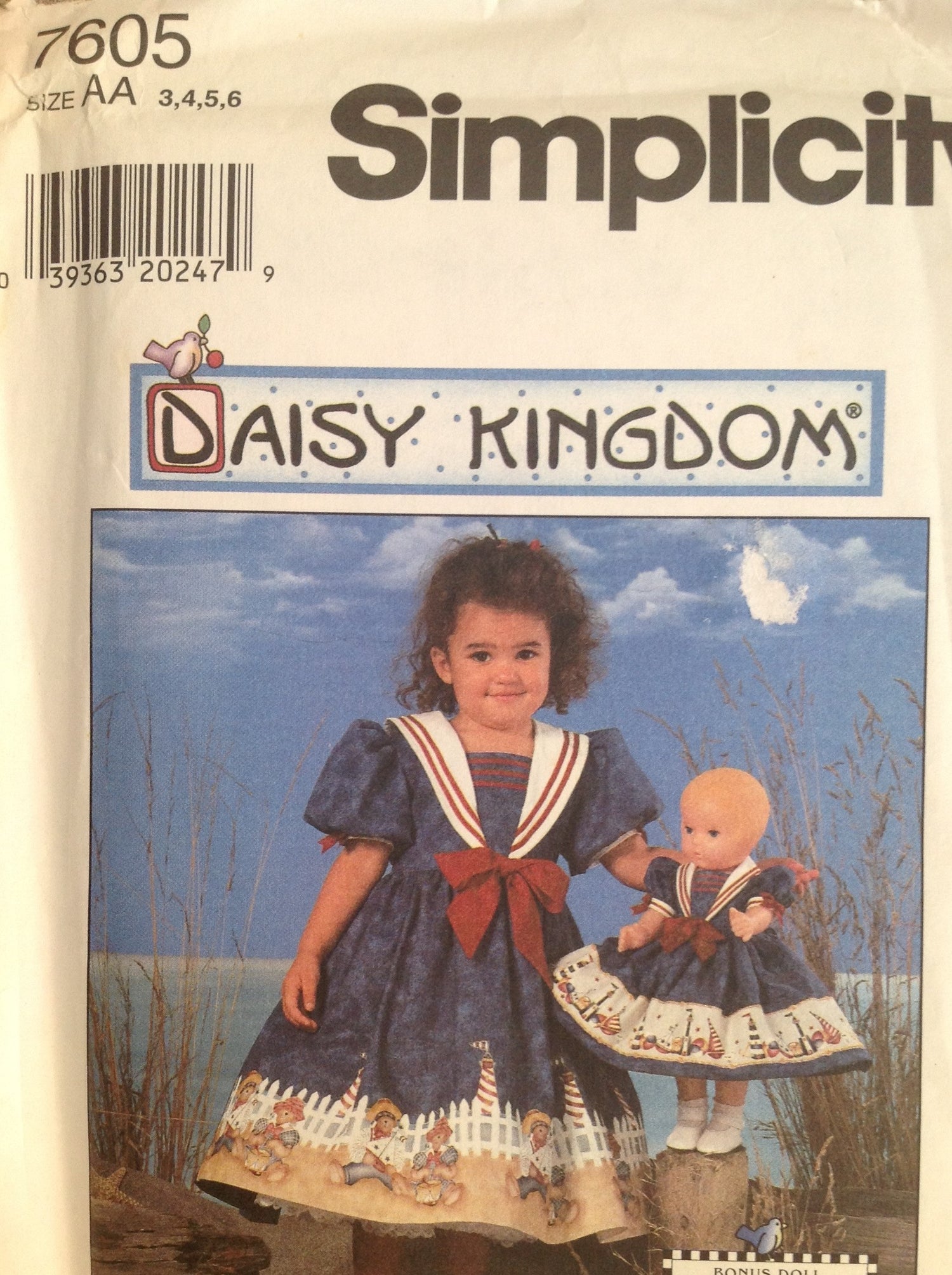 Simplicity 7605 Sewing Pattern (Vintage) UNCUT