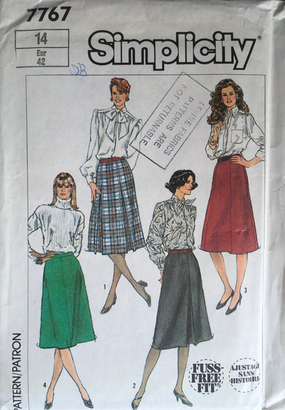 Simplicity 7767 Sewing Pattern (Vintage) UNCUT