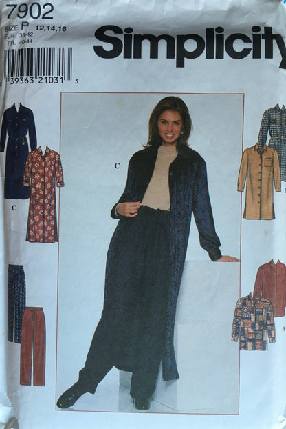 Simplicity 7902 Sewing Pattern (Vintage) UNCUT