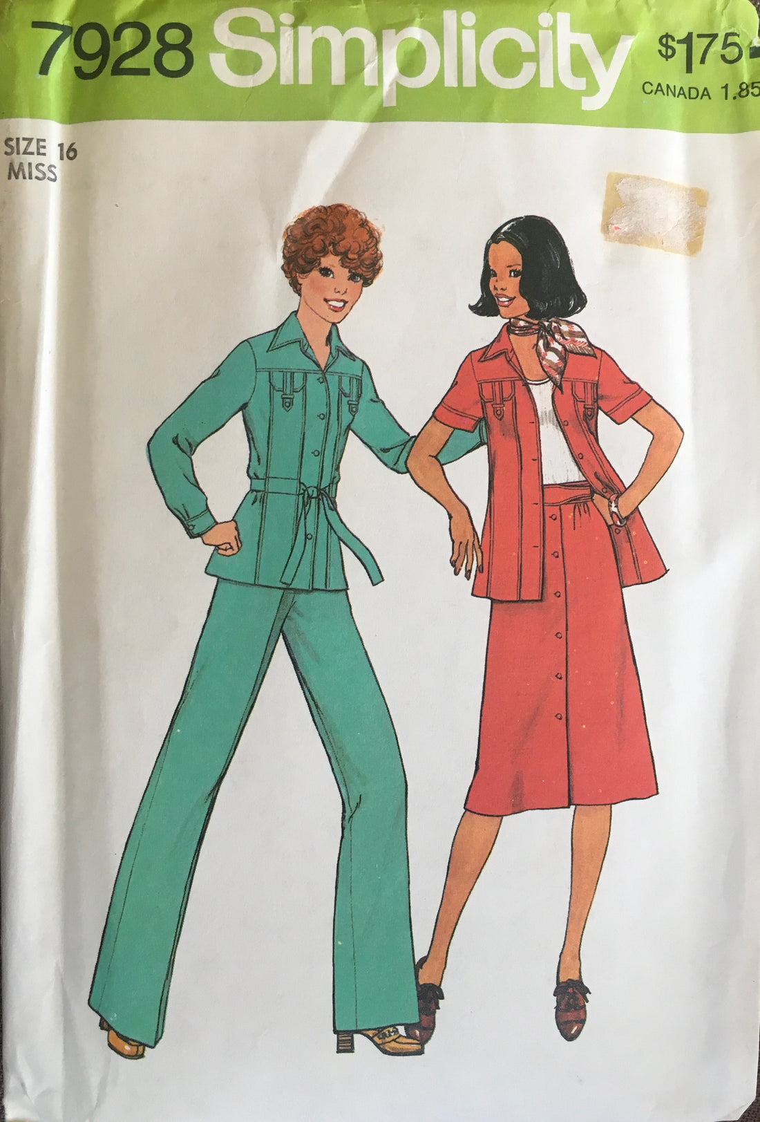 Simplicity 7928 Sewing Pattern (Vintage) UNCUT