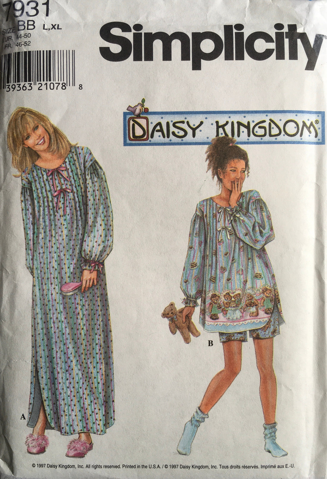Simplicity 7931 Sewing Pattern (Vintage) UNCUT