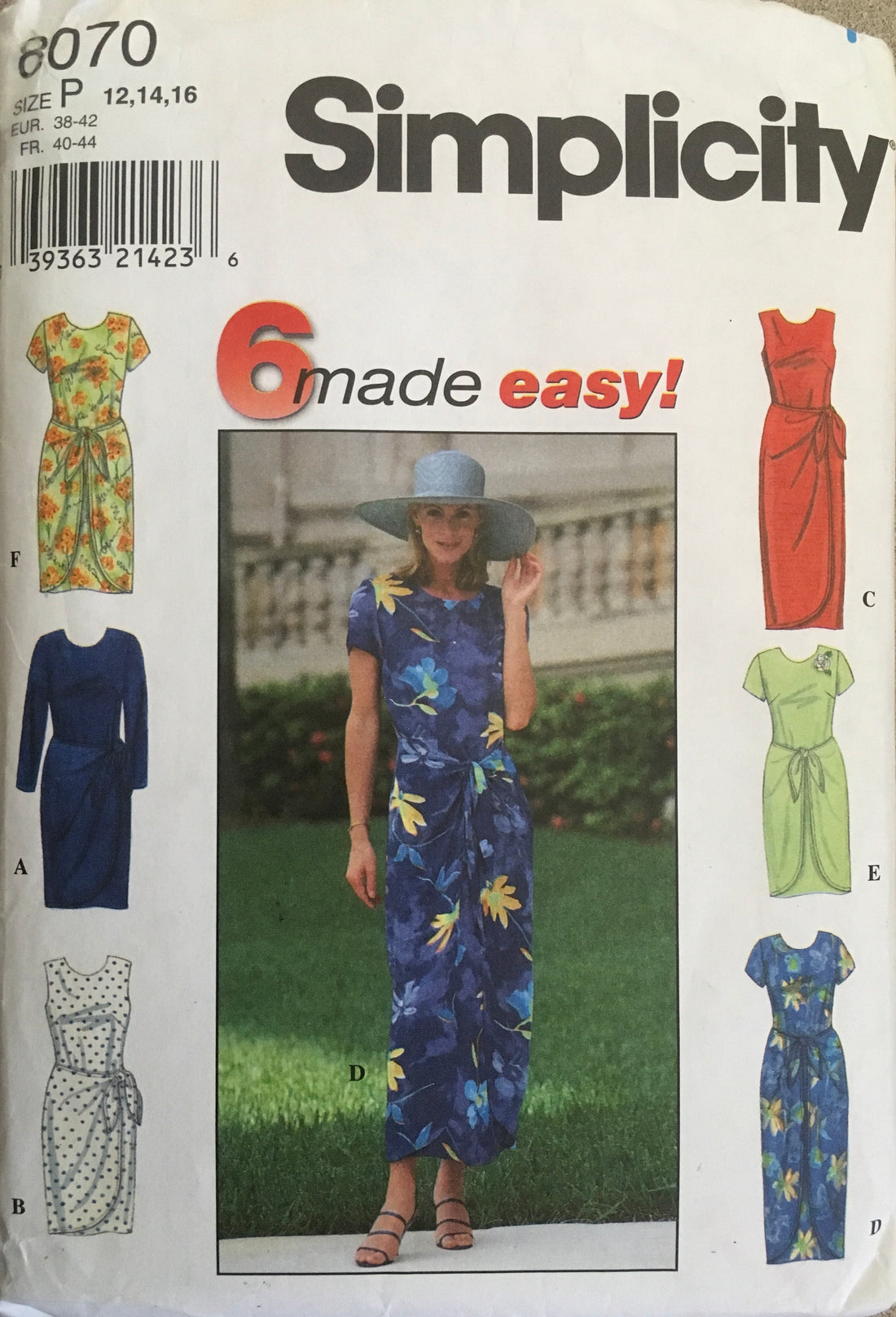 Simplicity 8070 Sewing Pattern (Vintage) UNCUT/CUT