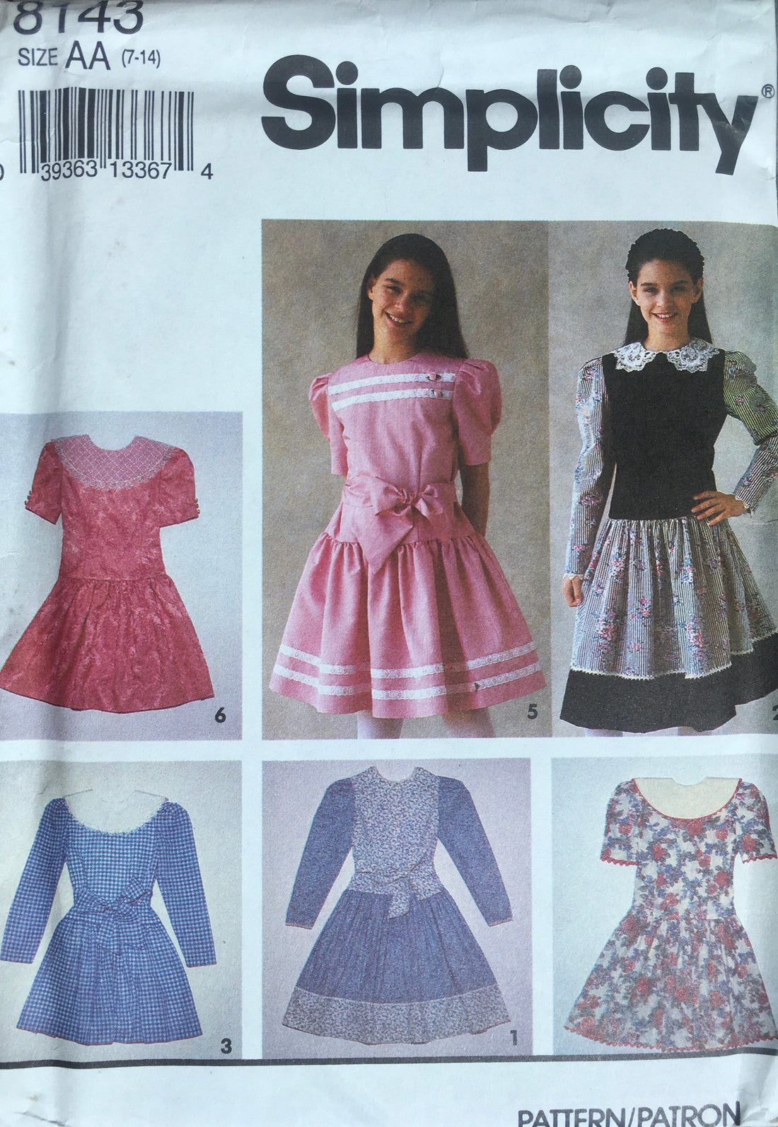 Simplicity 8143 Sewing Pattern (Vintage) UNCUT