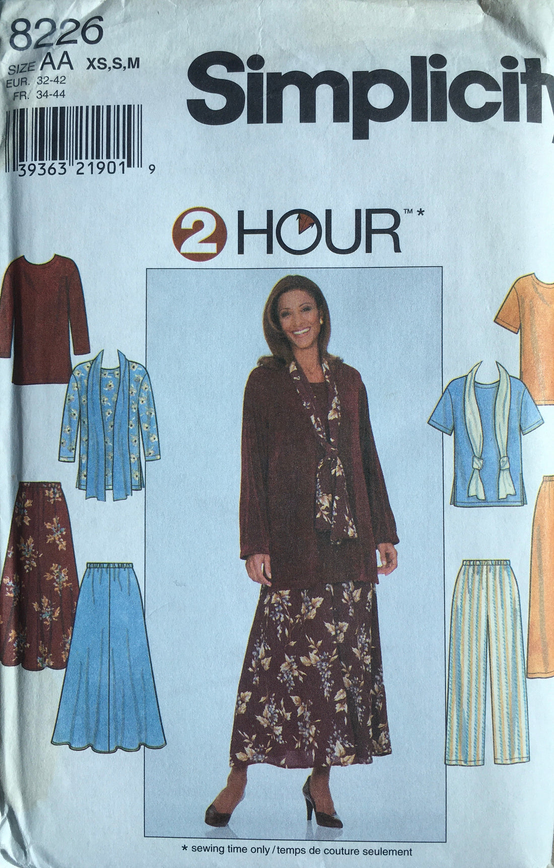 Simplicity 8226 Sewing Pattern (Vintage) UNCUT