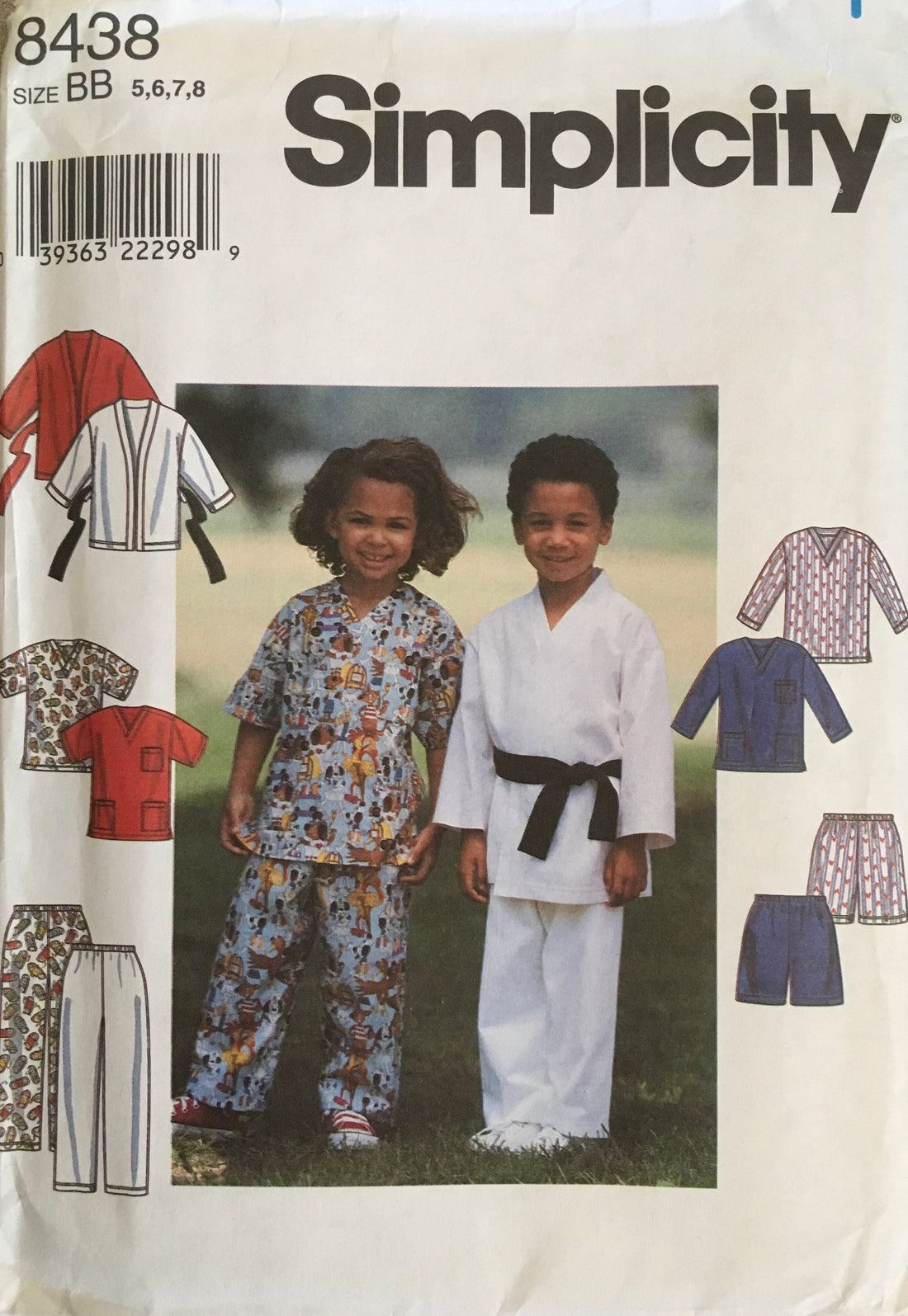 Simplicity 8438 Sewing Pattern (Vintage) UNCUT/CUT
