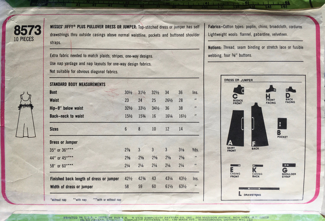 Simplicity 8573 Sewing Pattern (Vintage) CUT