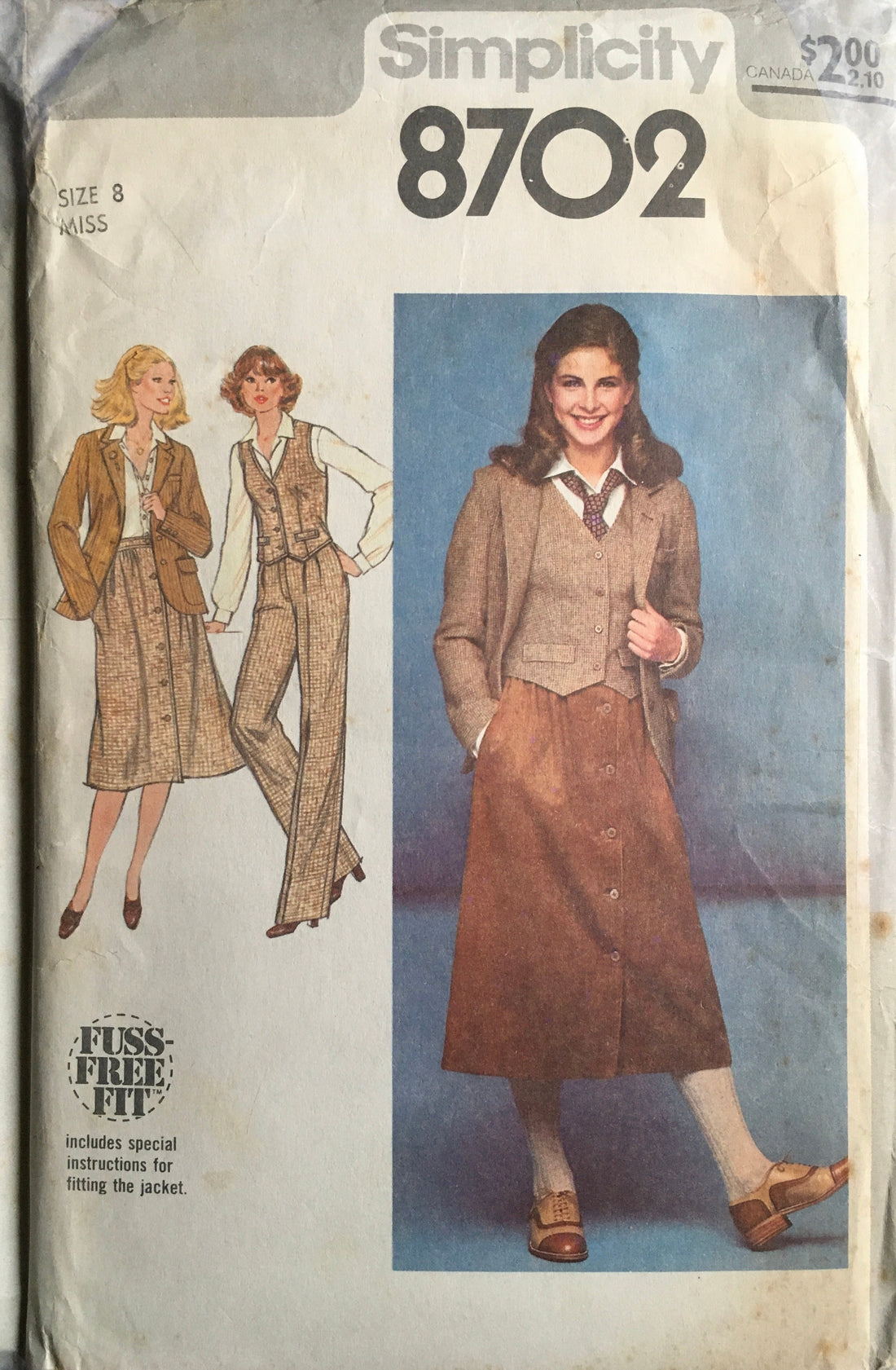 Simplicity 8702 Sewing Pattern (Vintage) UNCUT
