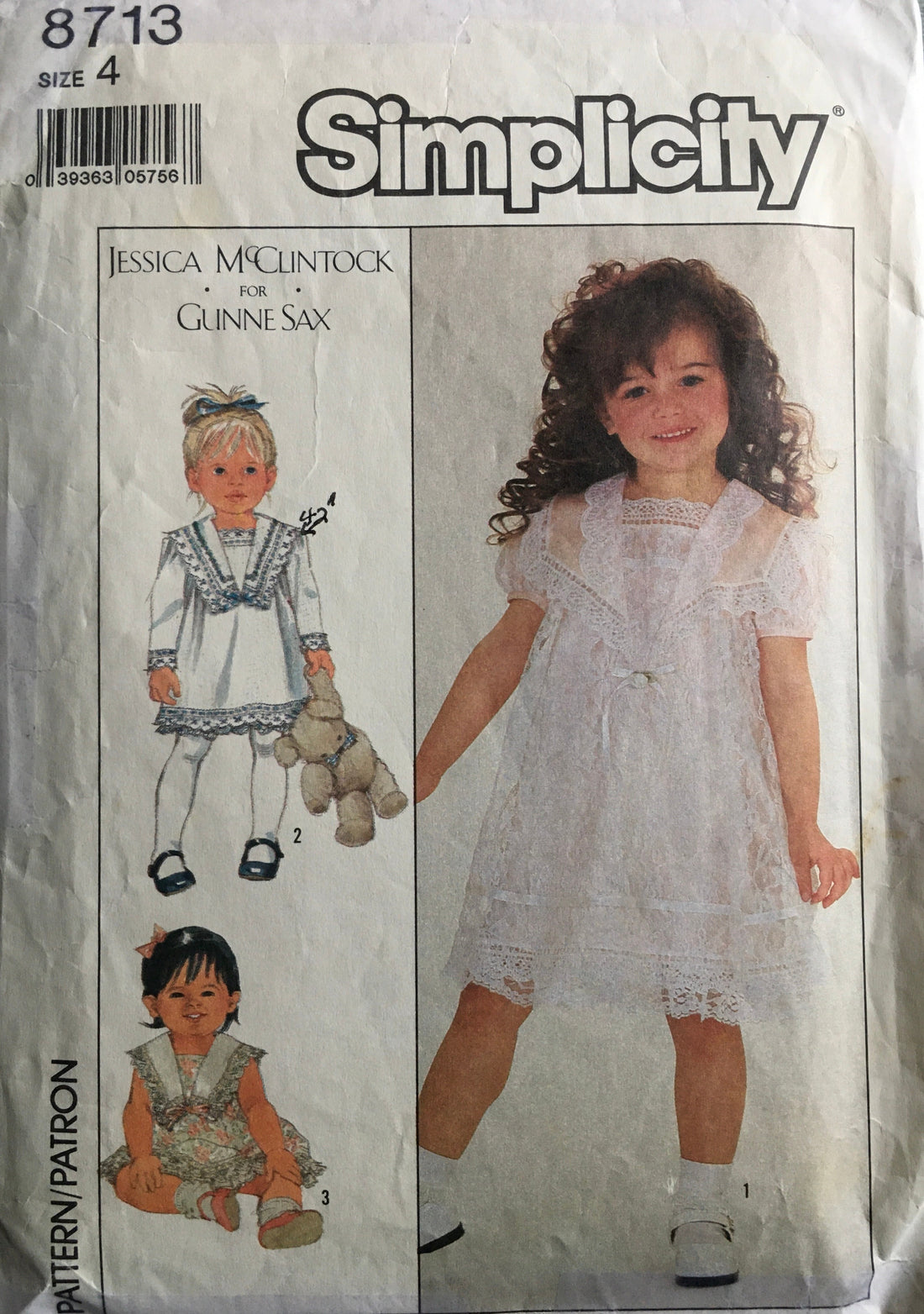 Simplicity 8713 Sewing Pattern (Vintage) CUT