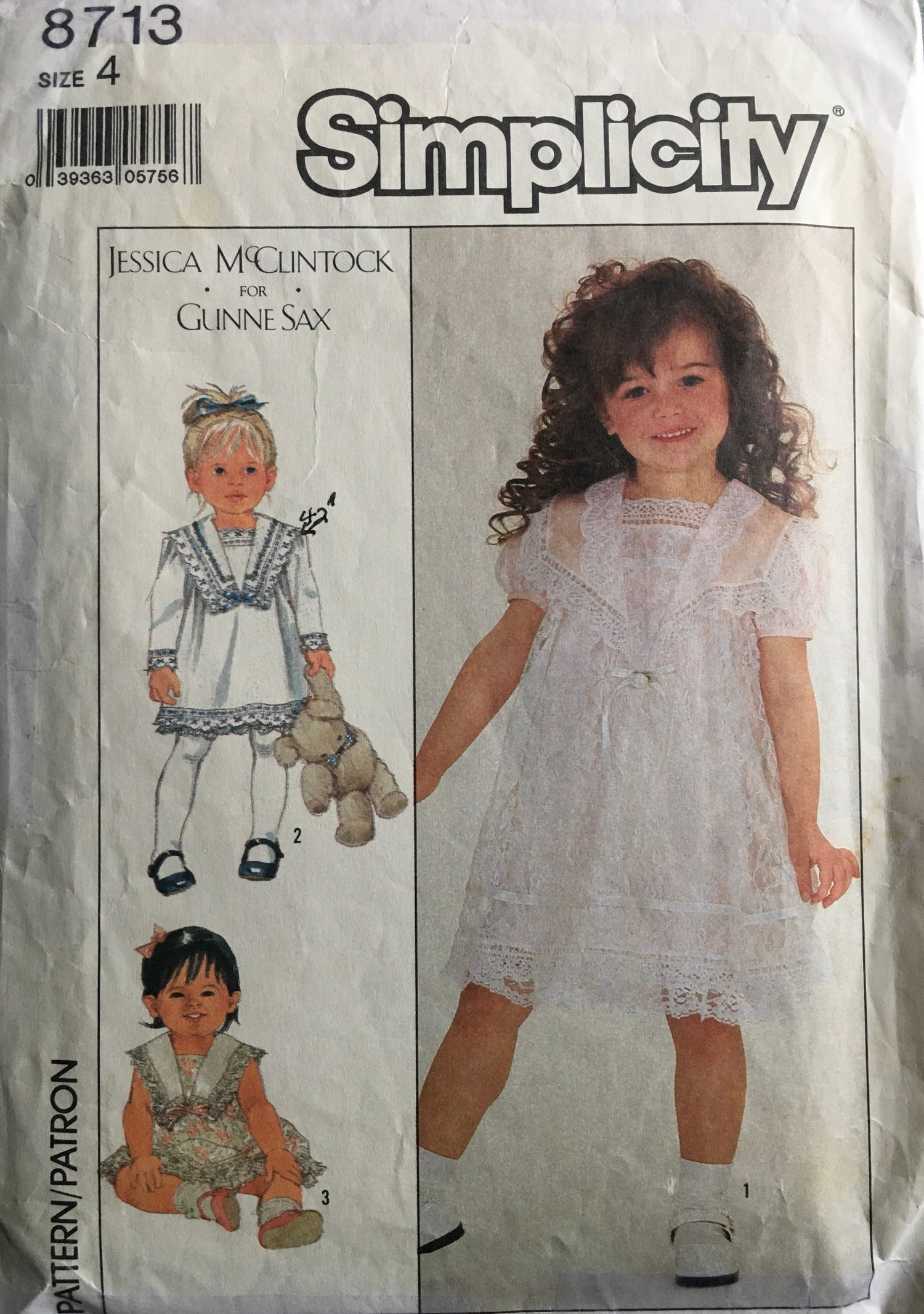 Simplicity 8713 Sewing Pattern (Vintage) CUT