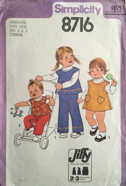 Simplicity 8716 Sewing Pattern (Vintage) UNCUT