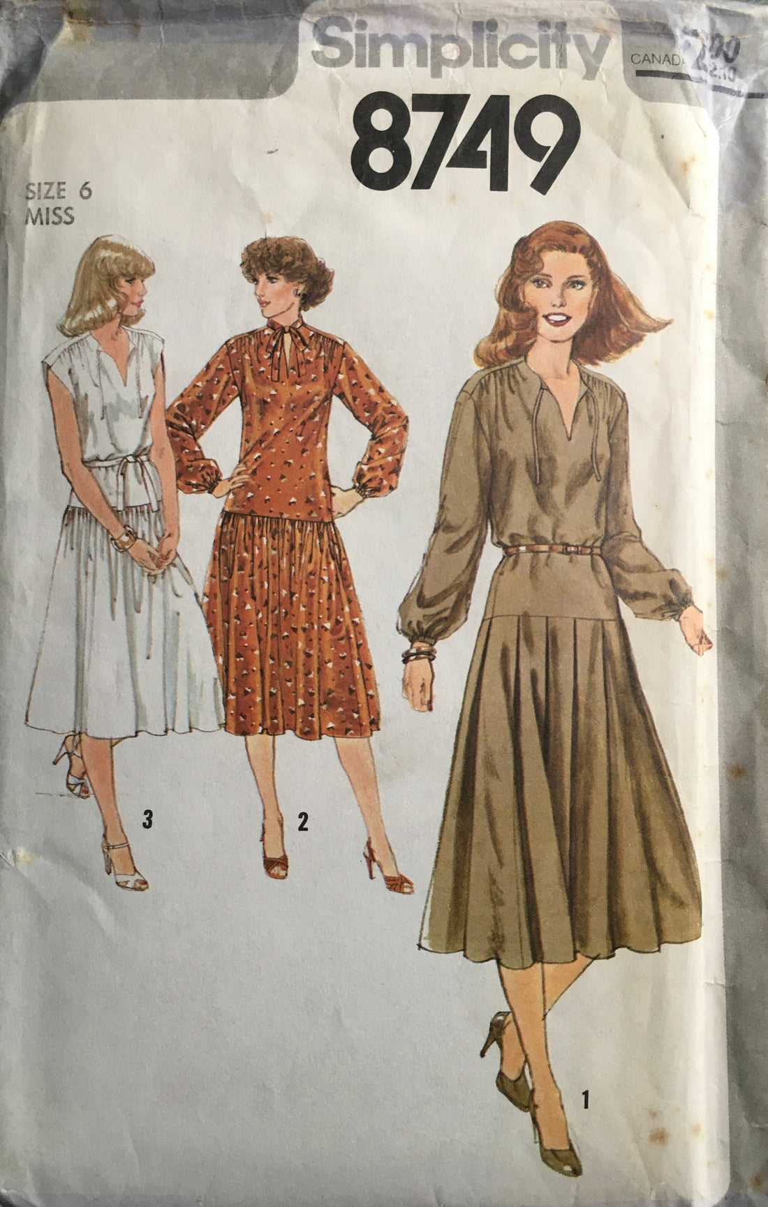 Simplicity 8749 Sewing Pattern (Vintage) CUT