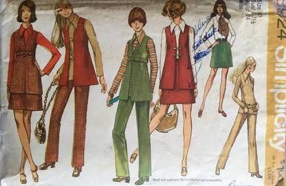Simplicity 8924 Sewing Pattern (Vintage) CUT