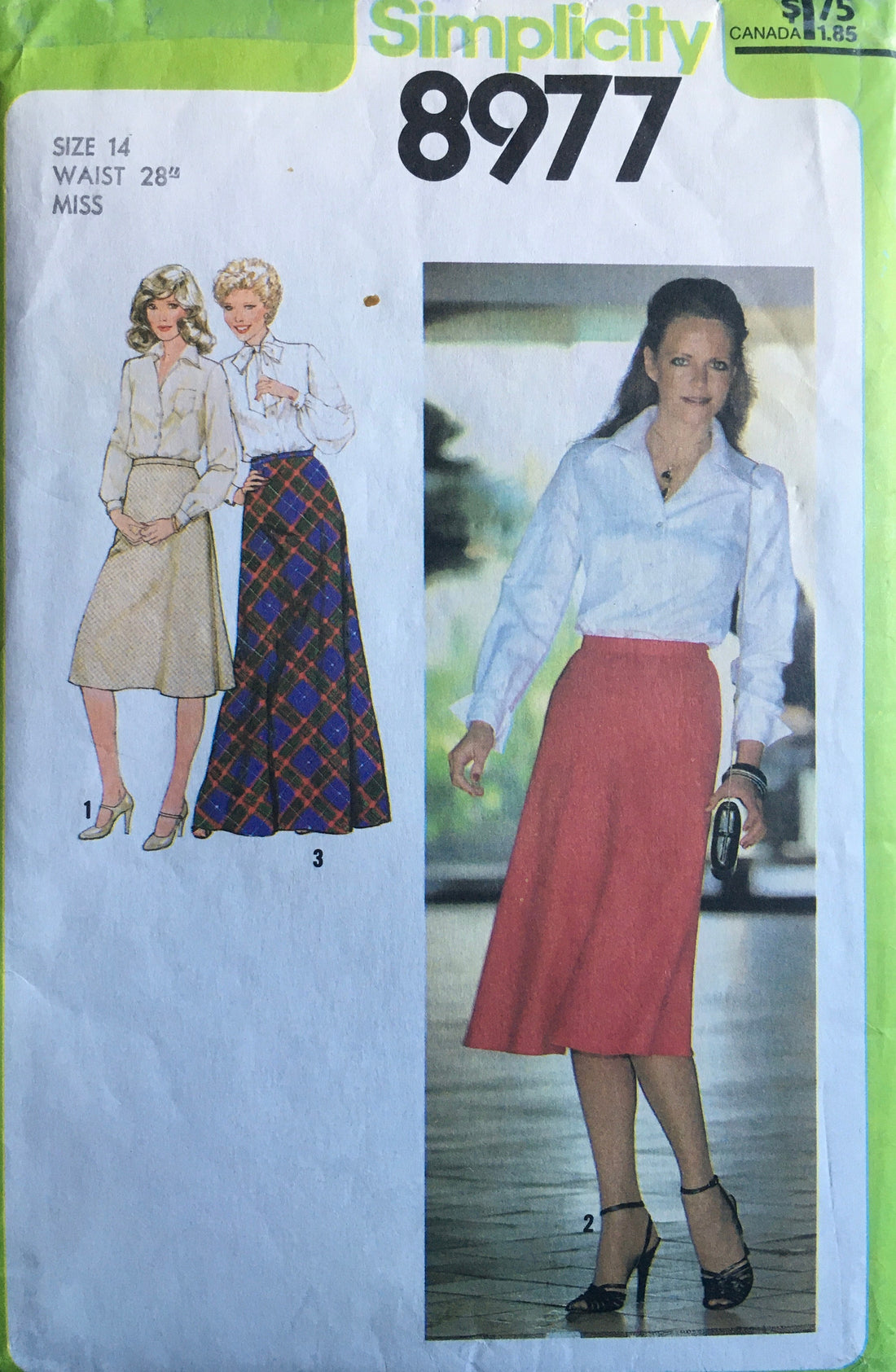 Simplicity 8977 Sewing Pattern (Vintage) CUT