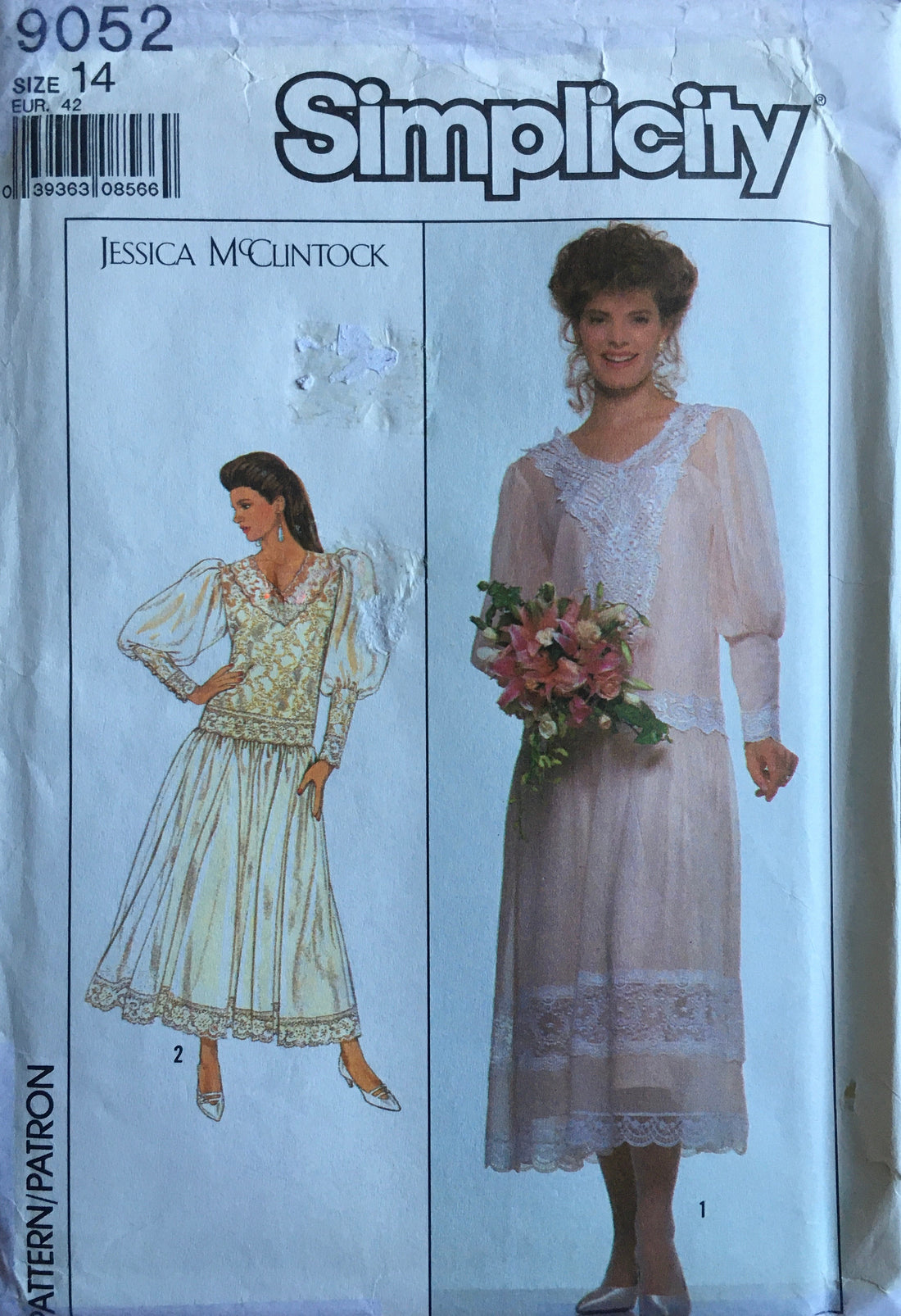 Simplicity 9052 Sewing Pattern (Vintage) UNCUT