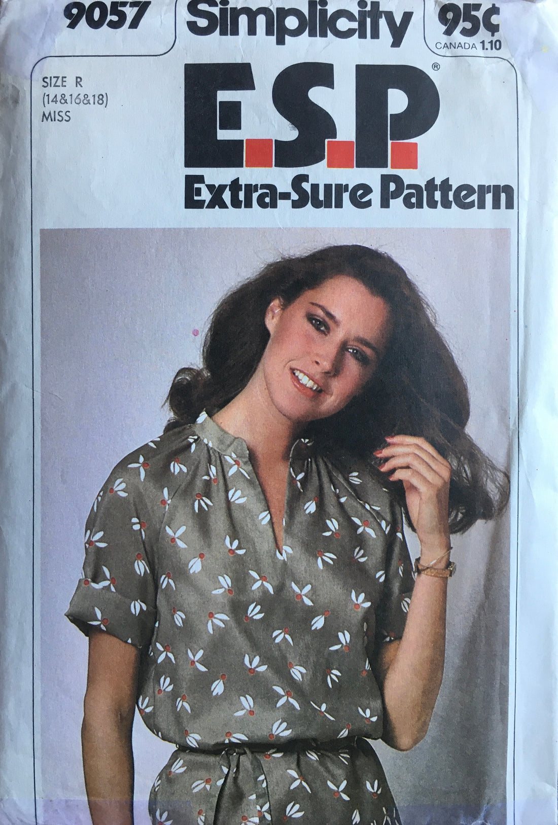 Simplicity 9057 Sewing Pattern (Vintage) UNCUT/CUT