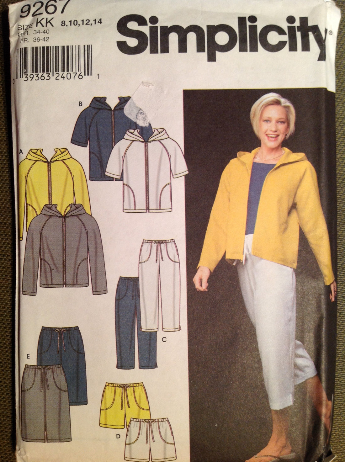 Simplicity 9267 Sewing Pattern (Vintage) UNCUT/CUT