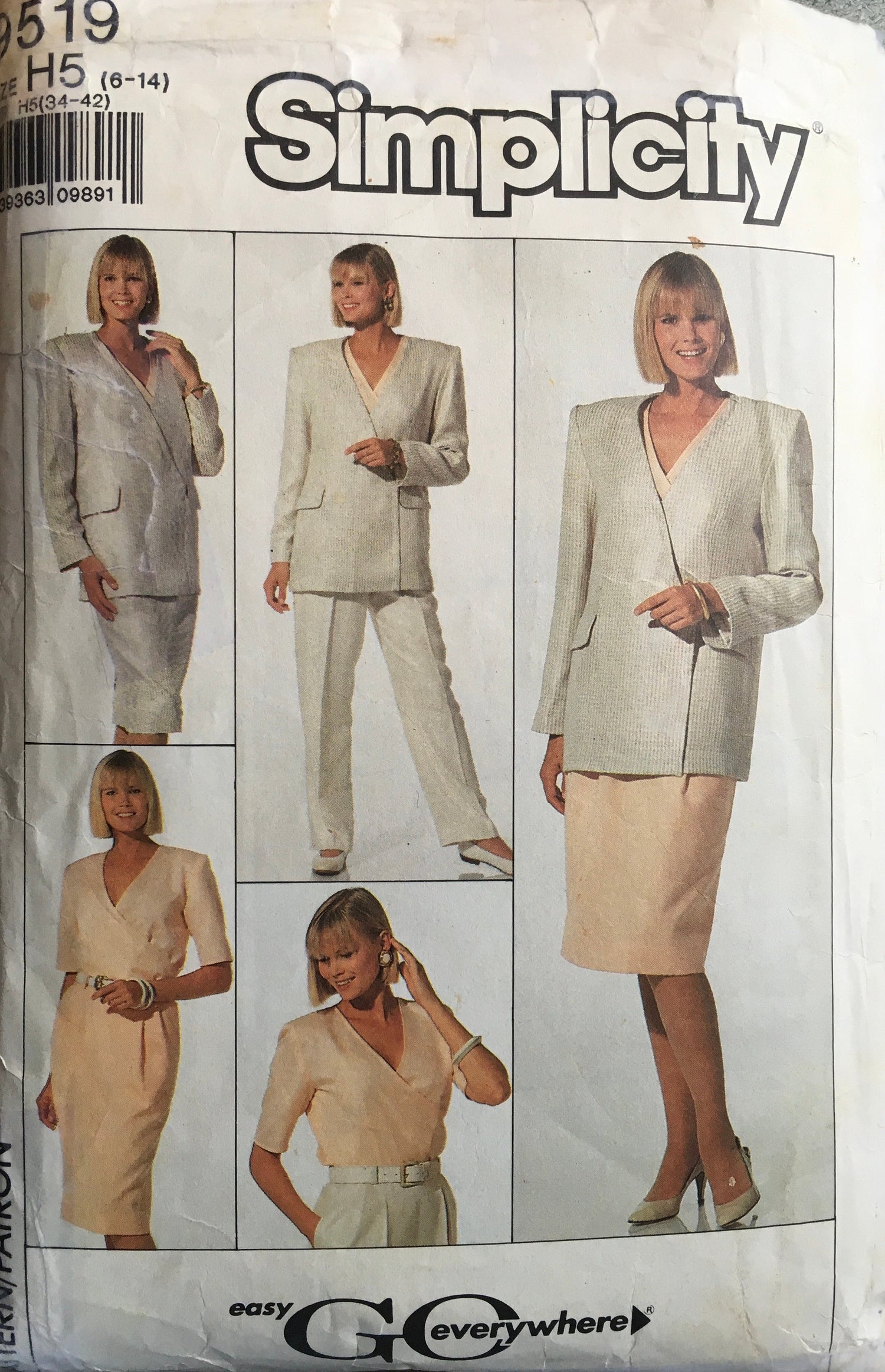 Simplicity 9519 Sewing Pattern (Vintage) CUT