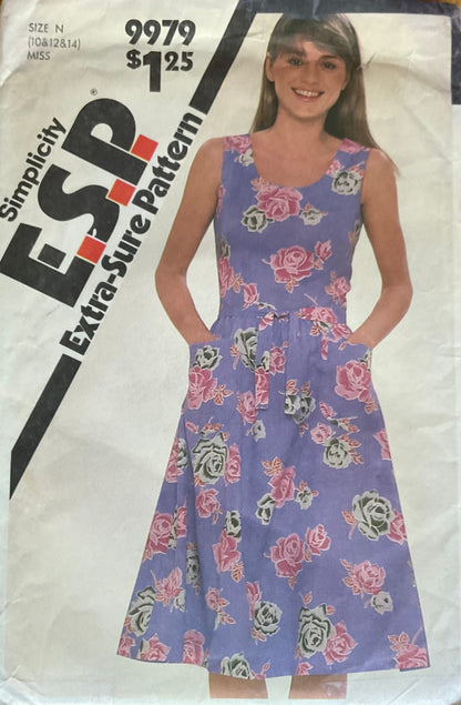 Simplicity 9979 Sewing Pattern (Vintage) UNCUT