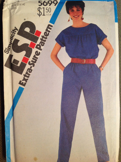 Simplicity 5699 Sewing Pattern (Vintage) UNCUT