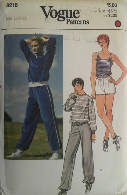 Vogue 8218 Sewing Pattern (Vintage) UNCUT
