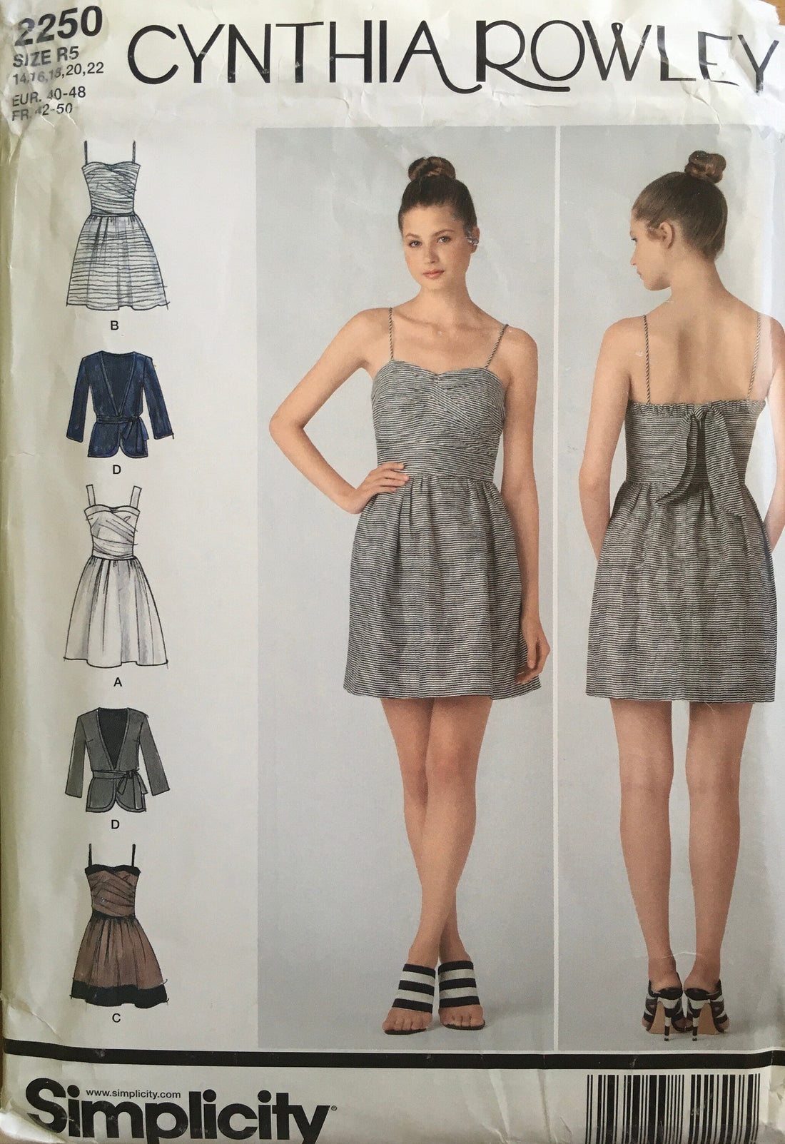 Simplicity 2250 Sewing Pattern UNCUT
