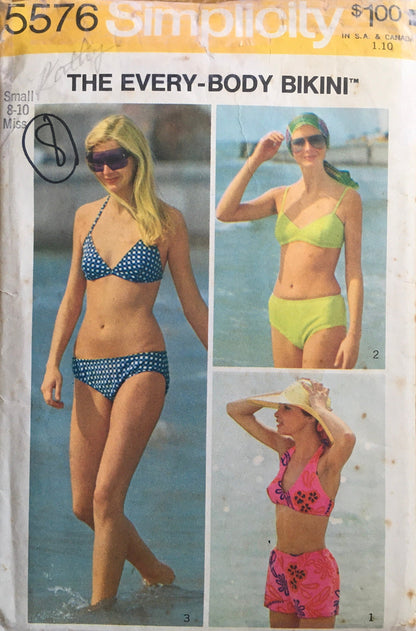 Simplicity 5576 Sewing Pattern (Vintage) CUT