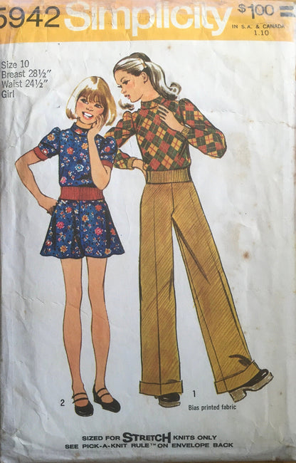 Simplicity 5942 Sewing Pattern (Vintage) CUT