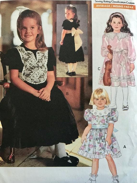Vogue 7681 Sewing Pattern (Vintage) UNCUT