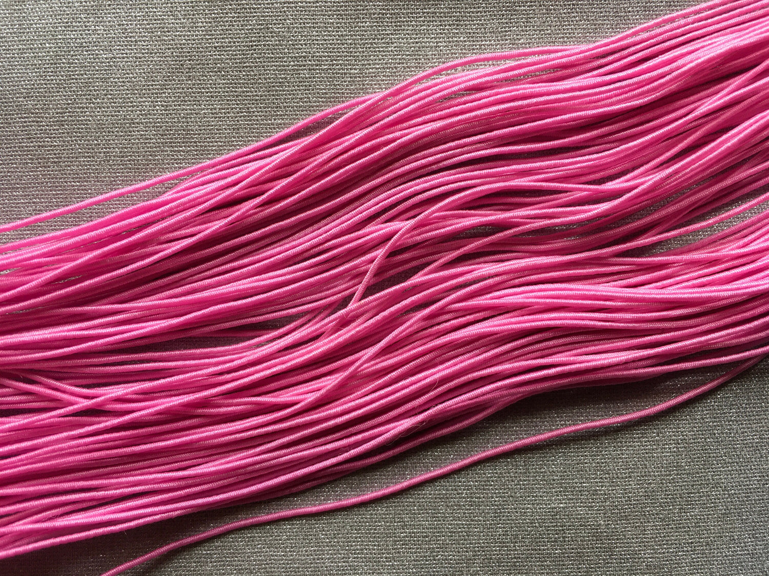 0.8-1mm Nylon Coated Round Elastic Stretch String/Cord (Pink)