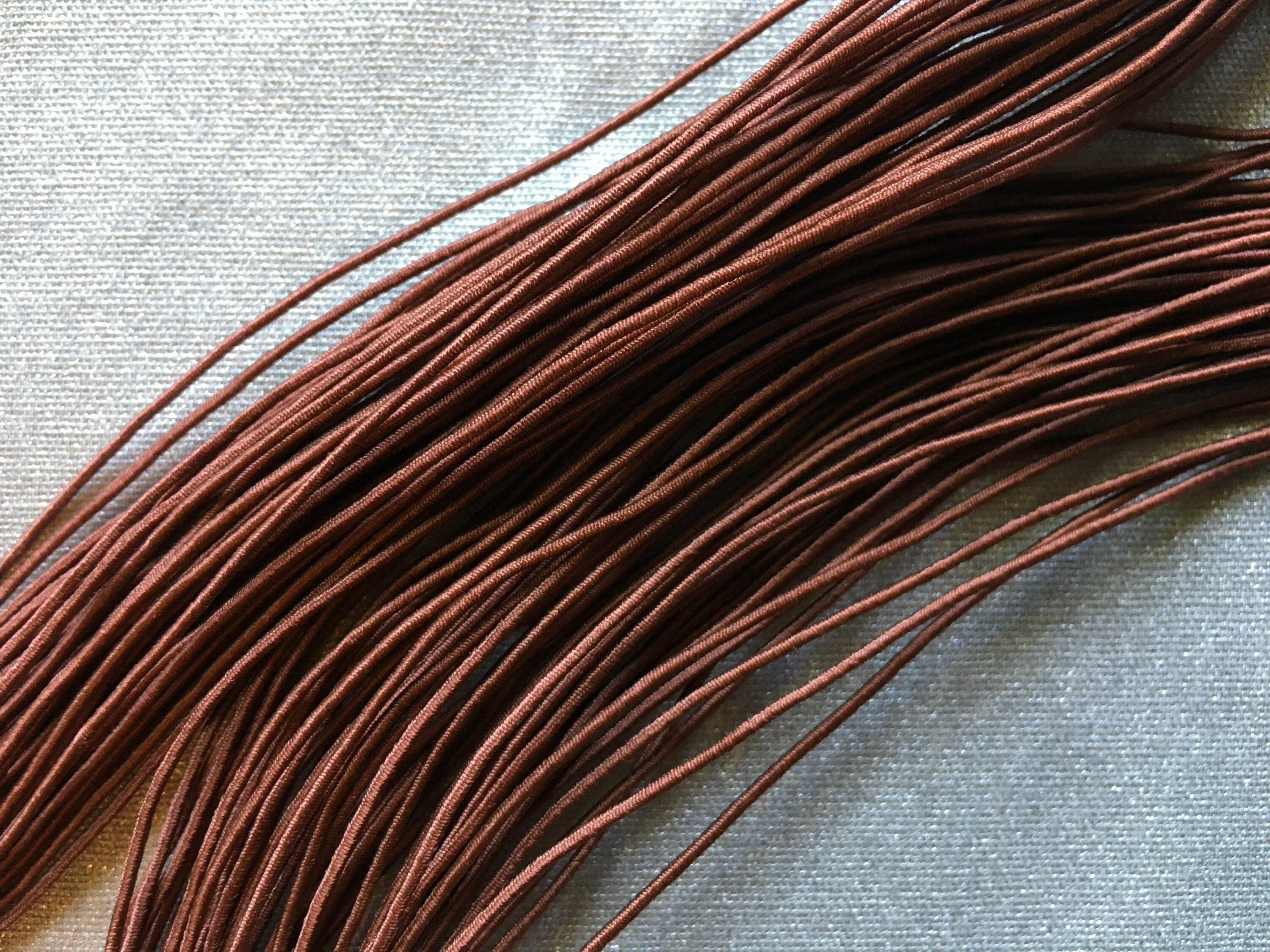 0.8-1mm Nylon Coated Round Elastic Stretch String/Cord (Brown)