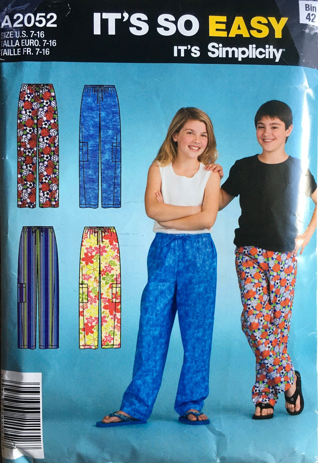 Simplicity 2052 Sewing Pattern (Vintage) CUT