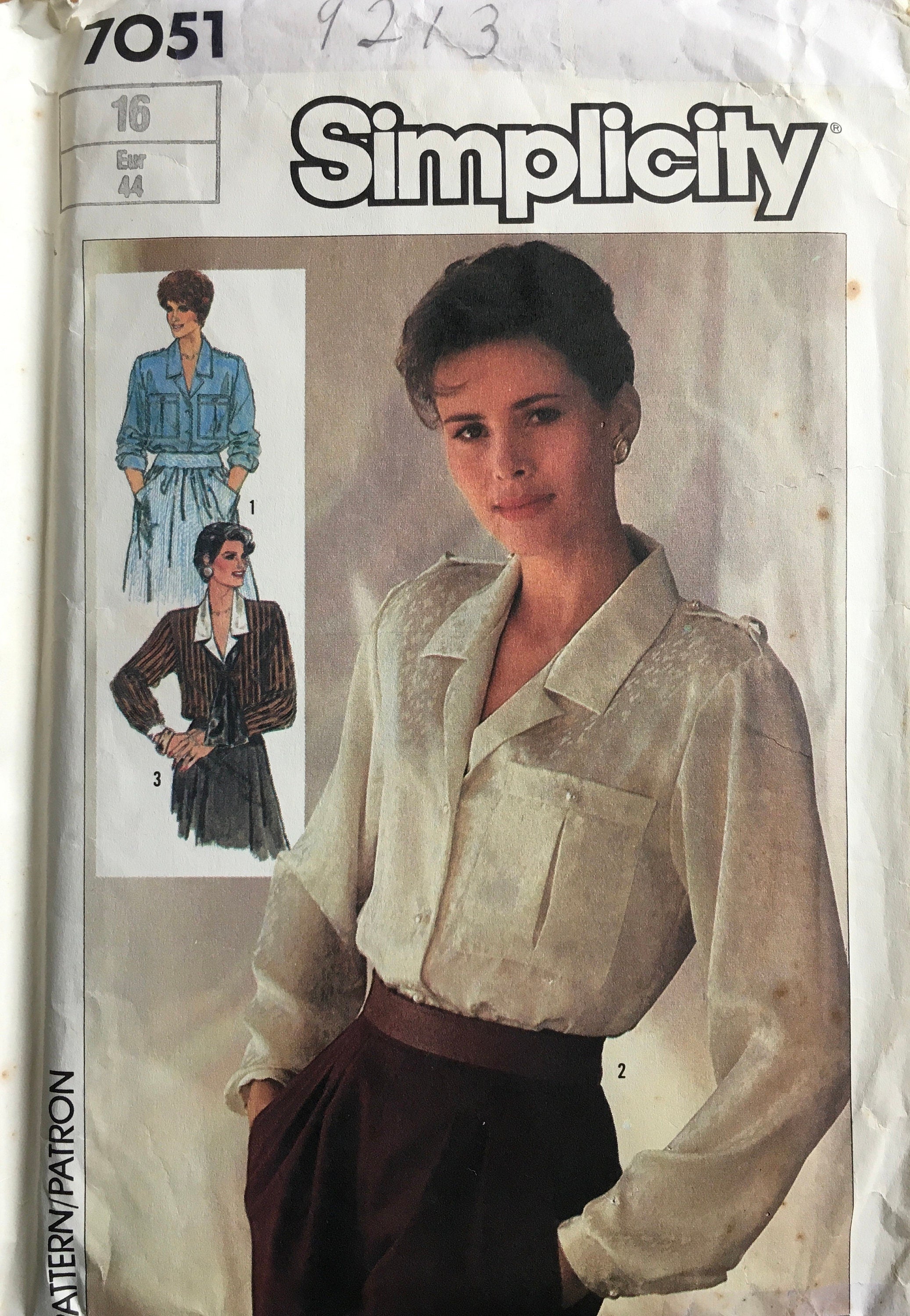 Simplicity 7051 Sewing Pattern (Vintage) CUT